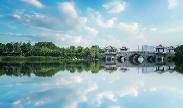 stock image The Beautiful Landscape of Yulong Lake in Xuzhou