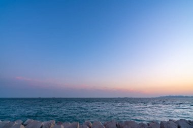 Deniz seviyesi ve gökyüzü batımı