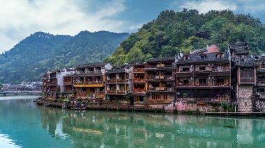 Fenghuang antik şehrinin güzel manzarası