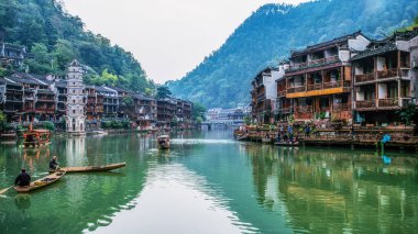 Fenghuang antik şehrinin güzel manzarası