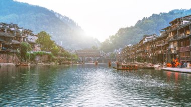 Fenghuang antik şehrinin güzel manzarası