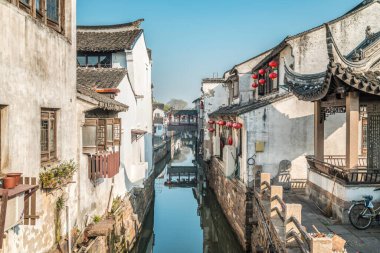 Suzhou antik kasabasındaki eski binaların sokak manzarası