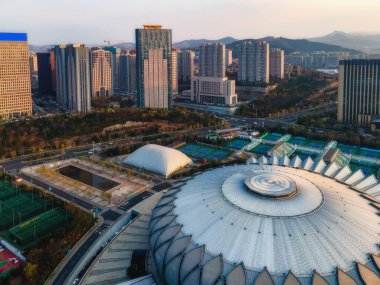 Ji Ji 'nin modern kentsel mimari manzarasının hava fotoğrafçılığı