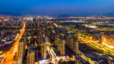 Ningbo Finans Bölgesi 'nin gece görüşü