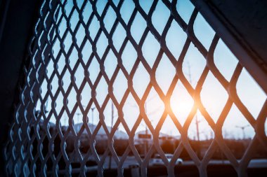 Kentsel mali sıkıntıların kısmi manzarasının düşük açılı görüntüsü