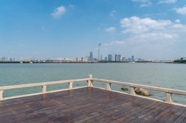 Guangzhou, Çin 'deki kentsel mimari manzaranın silüeti 