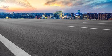 Yol ve kentsel mimari manzara