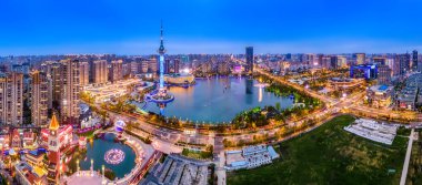 Yancheng şehrinin gece vakti havadan çekilmiş fotoğrafları.