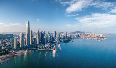 Qingdao Fushan Körfezi mimari manzarasının hava fotoğrafçılığı