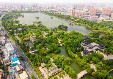 Jinan Daming Gölü Parkı 'nın hava fotoğrafçılığı