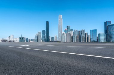 Yol ve kentsel mimari manzara