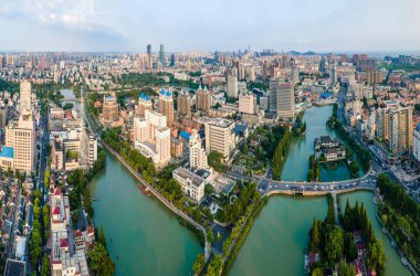 Nantong, Jiangsu şehir manzarasının hava fotoğrafçılığı.