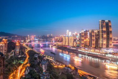 Sichuan ve Chongqing şehir gece görüşünün hava fotoğrafları.