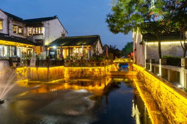 Çin, Wuxi 'deki Dangkou Antik Kasabası gece görüşü