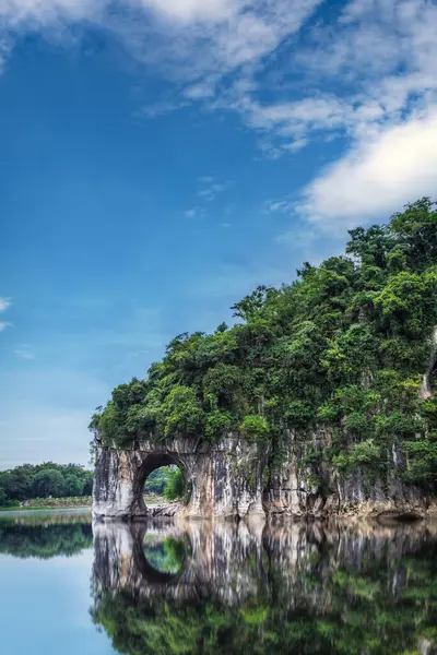 stock image Green mountains and green waters in Guilin, Guangxi