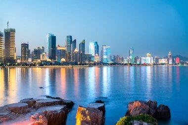 Qingdao, Çin 'in modern kentsel mimari manzarası