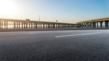 Çin açıkhava viyadük beton yolu.