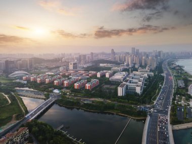 Qingdao batı kıyısı gökyüzü fotoğrafı.