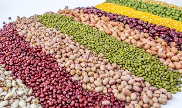 stock image Autumn harvest of grain grain, full screen of whole grains	