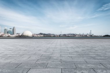 Yol Yüzeyi ve Finans Bölgesi Binaları