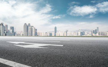 Freeway Skyline ve finans bölgesi modern binaları