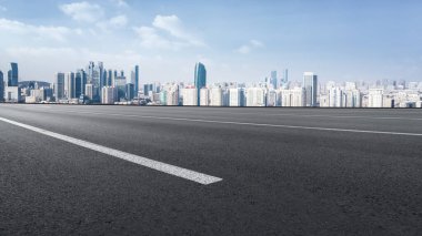 Freeway Skyline ve finans bölgesi modern binaları