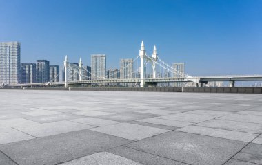 Yol Yüzeyi ve Finans Bölgesi Binaları