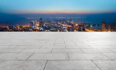 Yol Yüzeyi ve Finans Bölgesi Binaları