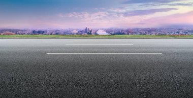 Freeway Skyline ve finans bölgesi modern binaları