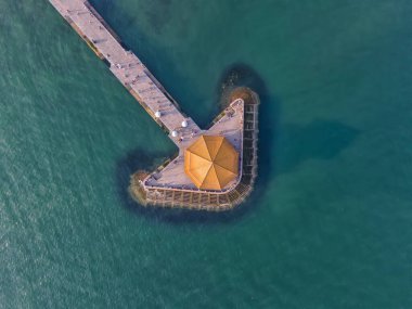 Qingdao körfezi trestle köprüsü manzarası.