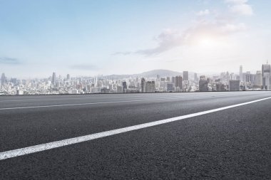 İleri ve Mali Bölge Binaları Yolu