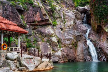 Beijiushui qingdao, Çin 'de şelale