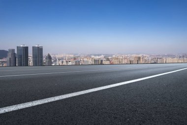 İleri ve Mali Bölge Binaları Yolu