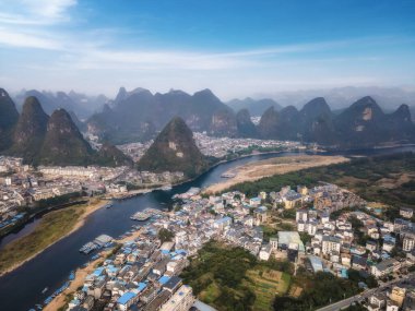 Guilin manzarası ve pastoral manzarasının hava fotoğrafçılığı