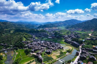 Liuzhou Sanjiang Chengyang Bazhai 'nin hava fotoğrafı.