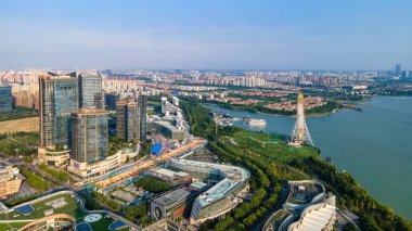 Suzhou Jinji Gölü CBD kentsel binalarının hava fotoğrafları