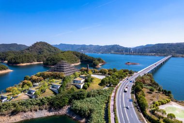 Qiandao Gölü 'nün güzel doğal manzarası, Zhejiang Eyaleti