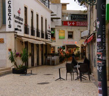 Cascais, Portekiz 'in Lizbon eyaletinin batısında yer alan bir tatil beldesidir.