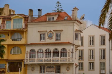 Cascais, Portekiz 'in Lizbon eyaletinin batısında yer alan bir tatil beldesidir.