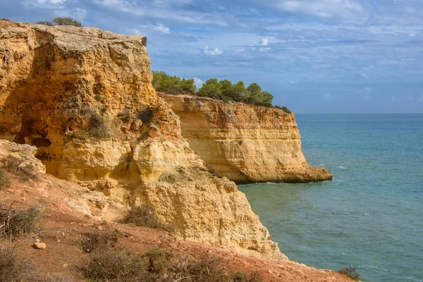 Falaises Impressionnantes Sur Site Des Grottes Benagil Dans Sud Portugal — Photo