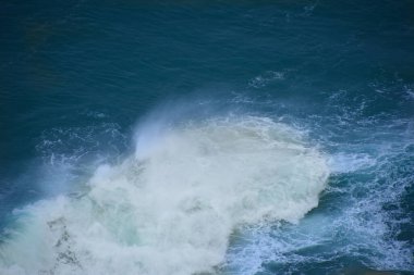 Güzel uçurumların manzarası Cabo de Roca, Sintra-Cascais Doğal Parkı, Portekiz