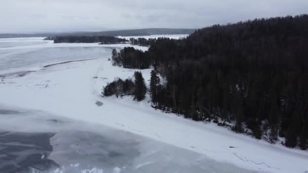 Beautiful Aerial View Frozen Lake Snow Covered Landscape Winter — 비디오