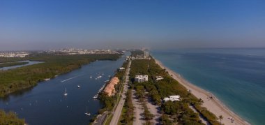 Florida 'daki güzel Hollywood şehir plajının hoş hava manzarası.