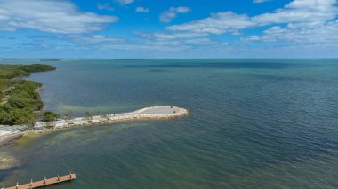 Key Largo adasının güney Florida, ABD 'deki bir kısmının havadan görüntüsü