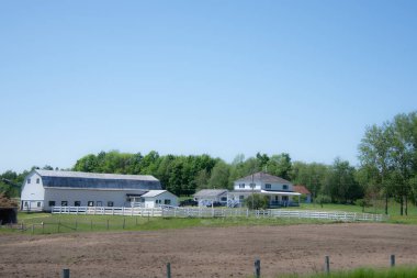 Quebec, Kanada 'da bir çiftlik. Kırsal alan 