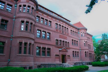Harvard Yard 'daki Sever Hall, Harvard Üniversitesi, Cambridge, Massachusetts, ABD