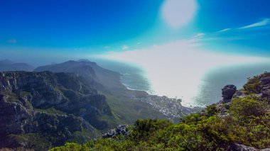 Güney Afrika Cape Town 'daki ünlü Masa Dağı manzarası 