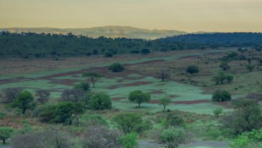 Burgersfort, Limpopo ilinin Fetakgomo Tubatse ilçesindeki Bushveld kompleksinin kıyısındaki Spekboom Nehri vadisinde yer almaktadır.