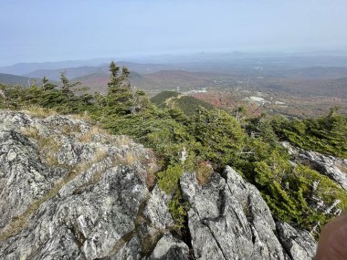 ABD 'de Jay Peak turizm sahasının etrafına sonbahar rengi