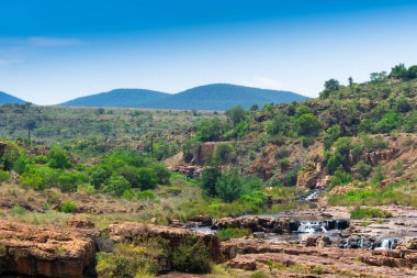 Kanada 'daki ünlü Memphremagog Gölü manzarası  